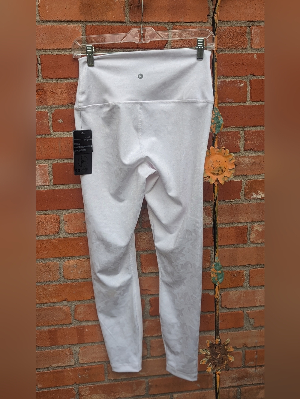 90 Degree By Reflex White Camo Jacquard Leggings Size M - Picture 2 of 5